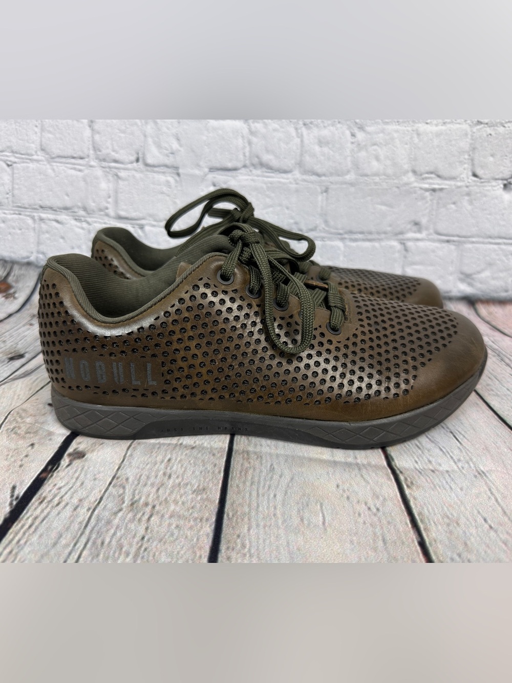 NOBULL Trainer Shoes Olive Green Leather Cross-Training Men’s 8.5 Women’s 10
